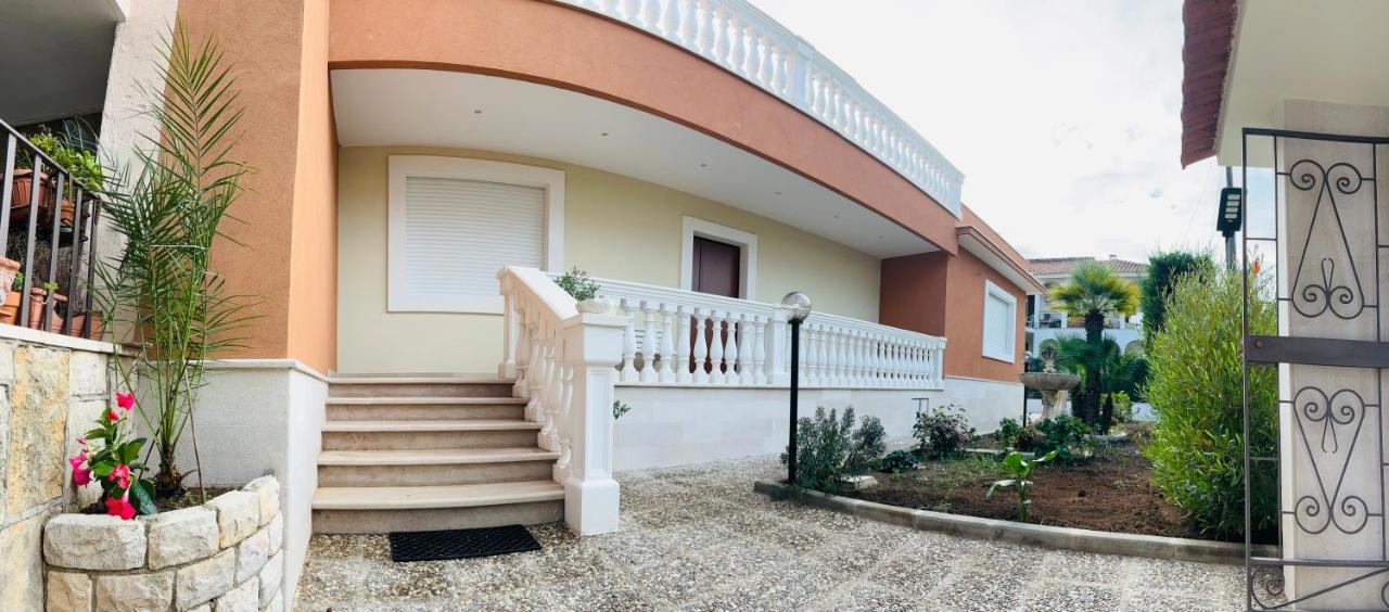 Villa Raffaele Трани Екстериор снимка